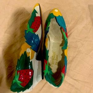 Vintage handbags and shoes.Size 7.1/2